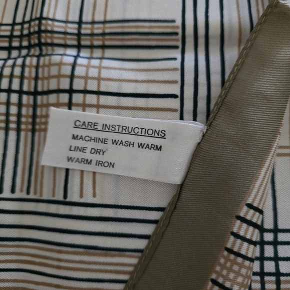 NEW without tags- Specialty House scarf - Picture 3 of 3